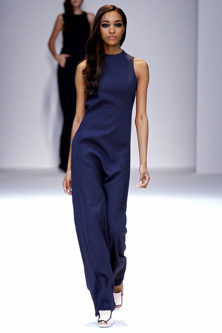 asmoda.Models.Custom.FotosVista