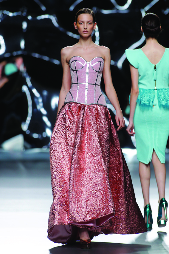 asmoda.Models.Custom.FotosVista