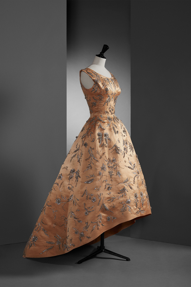 Traje de coctel