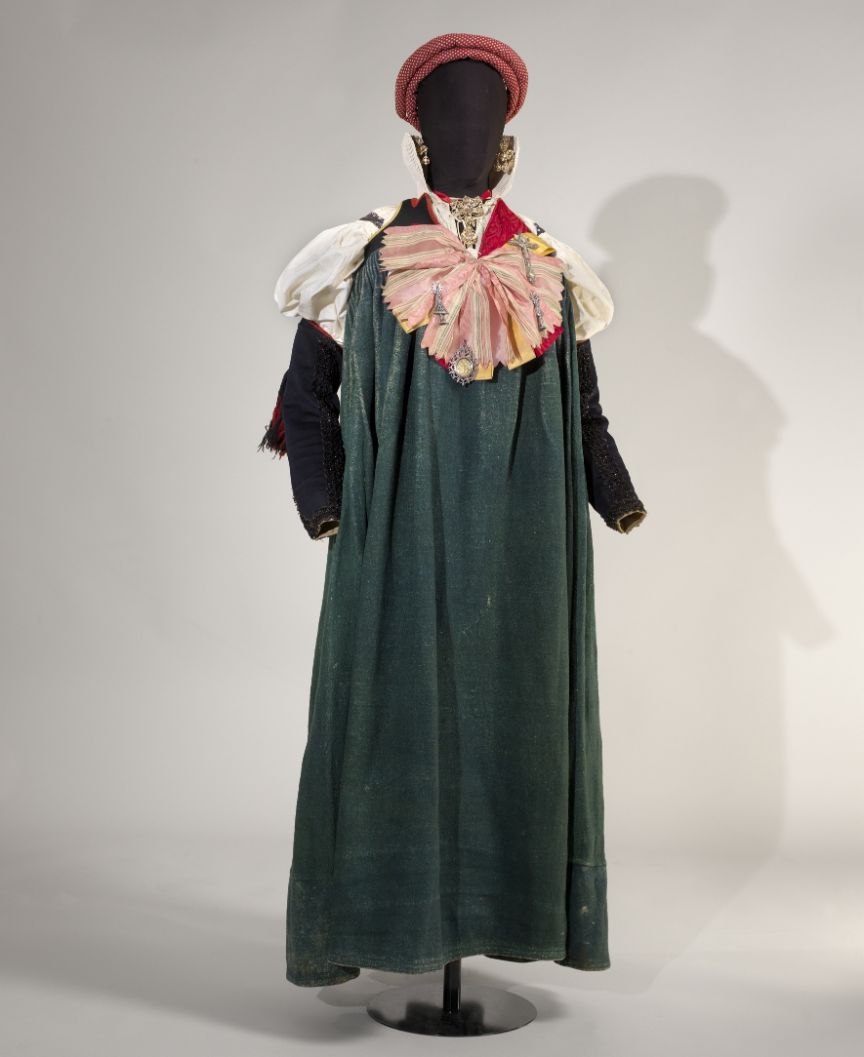 Traje típico de Anso