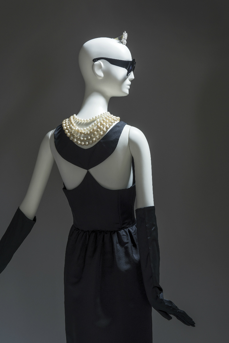 Nº 96 - HUBERT DE GIVENCHY, EN EL MUSEO THYSSEN-BORNEMISZA