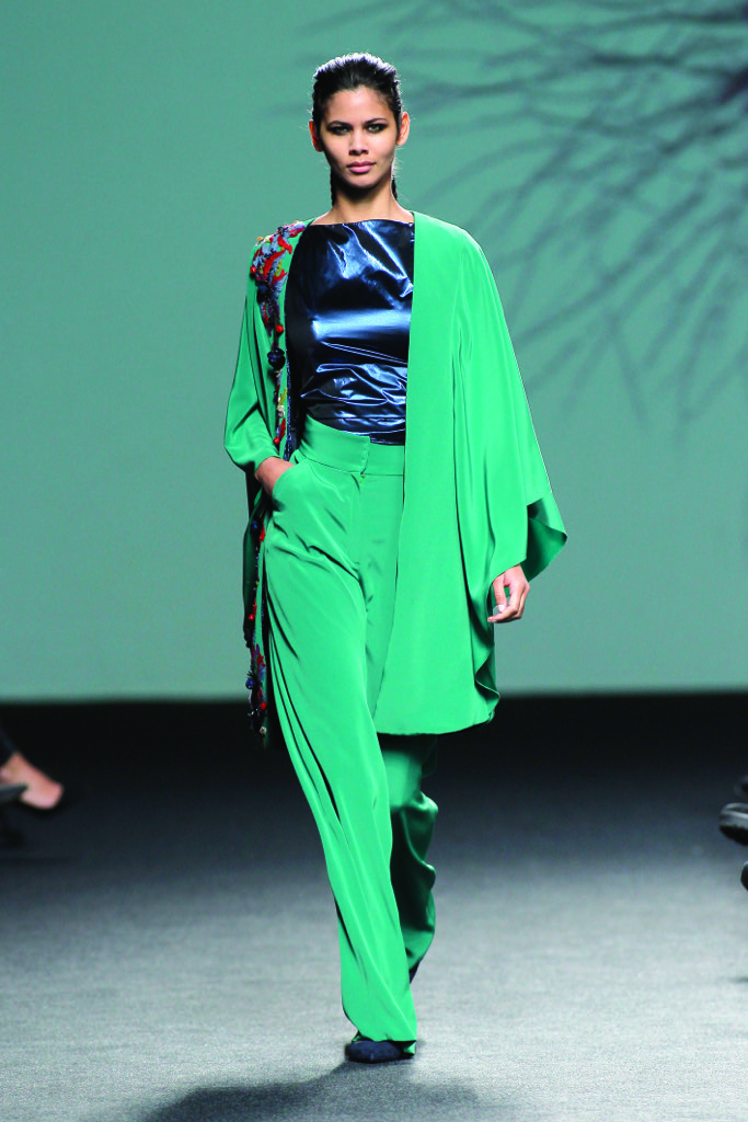 asmoda.Models.Custom.FotosVista