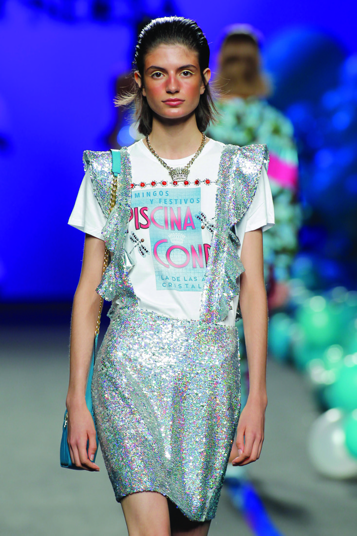 asmoda.Models.Custom.FotosVista