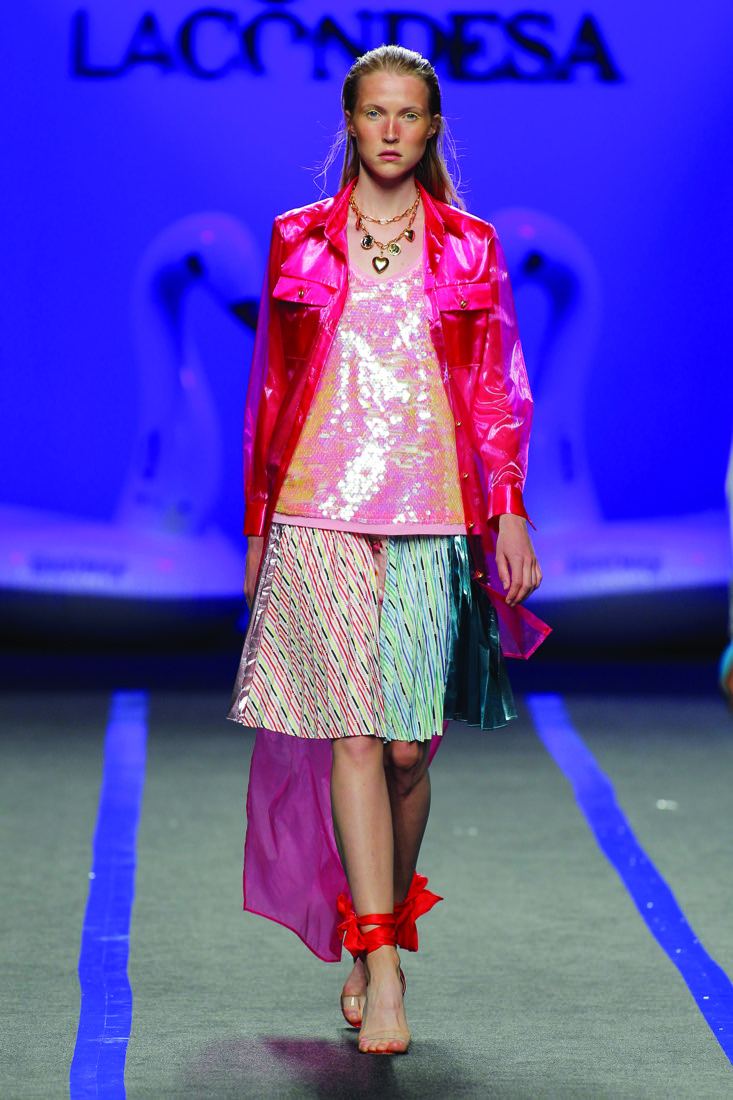 asmoda.Models.Custom.FotosVista