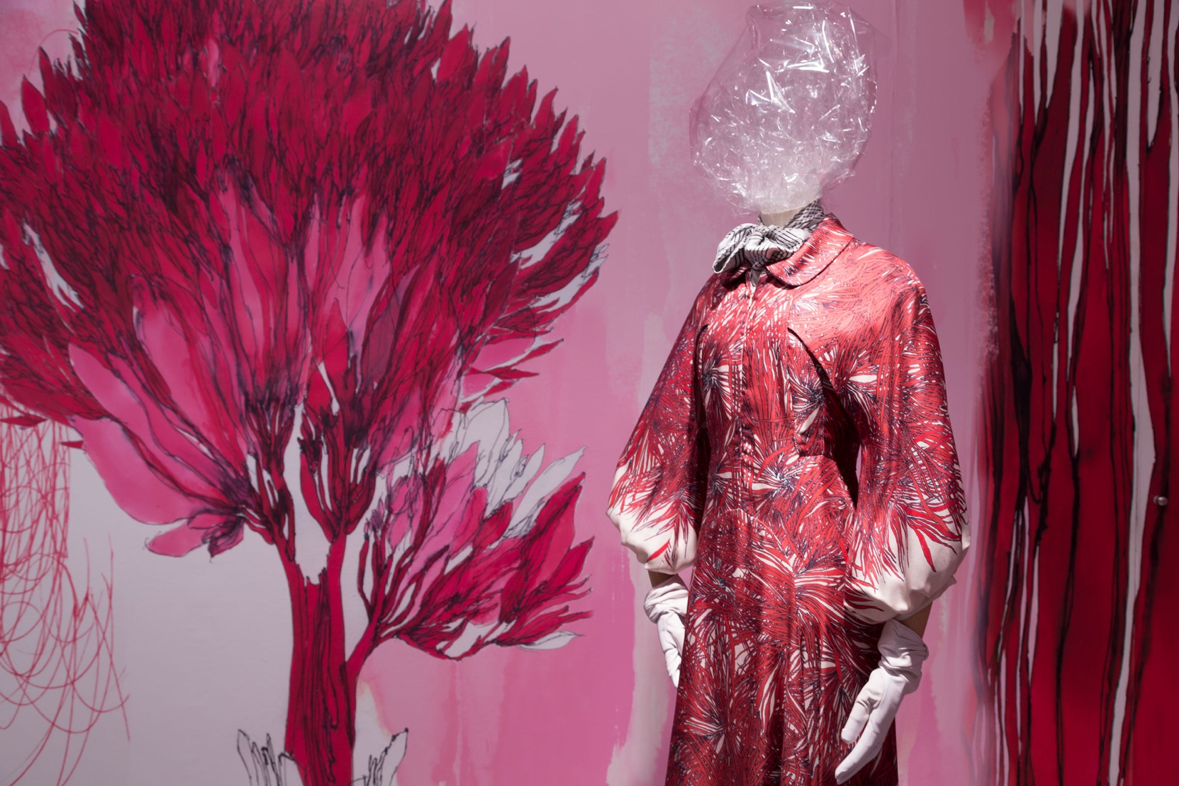 Maniquí y mural