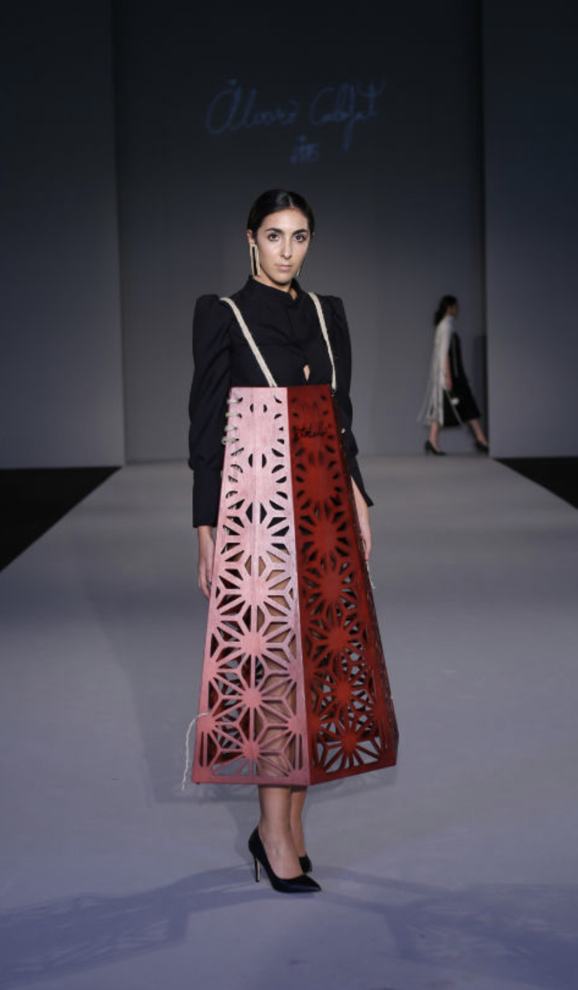 Vestido troquelado