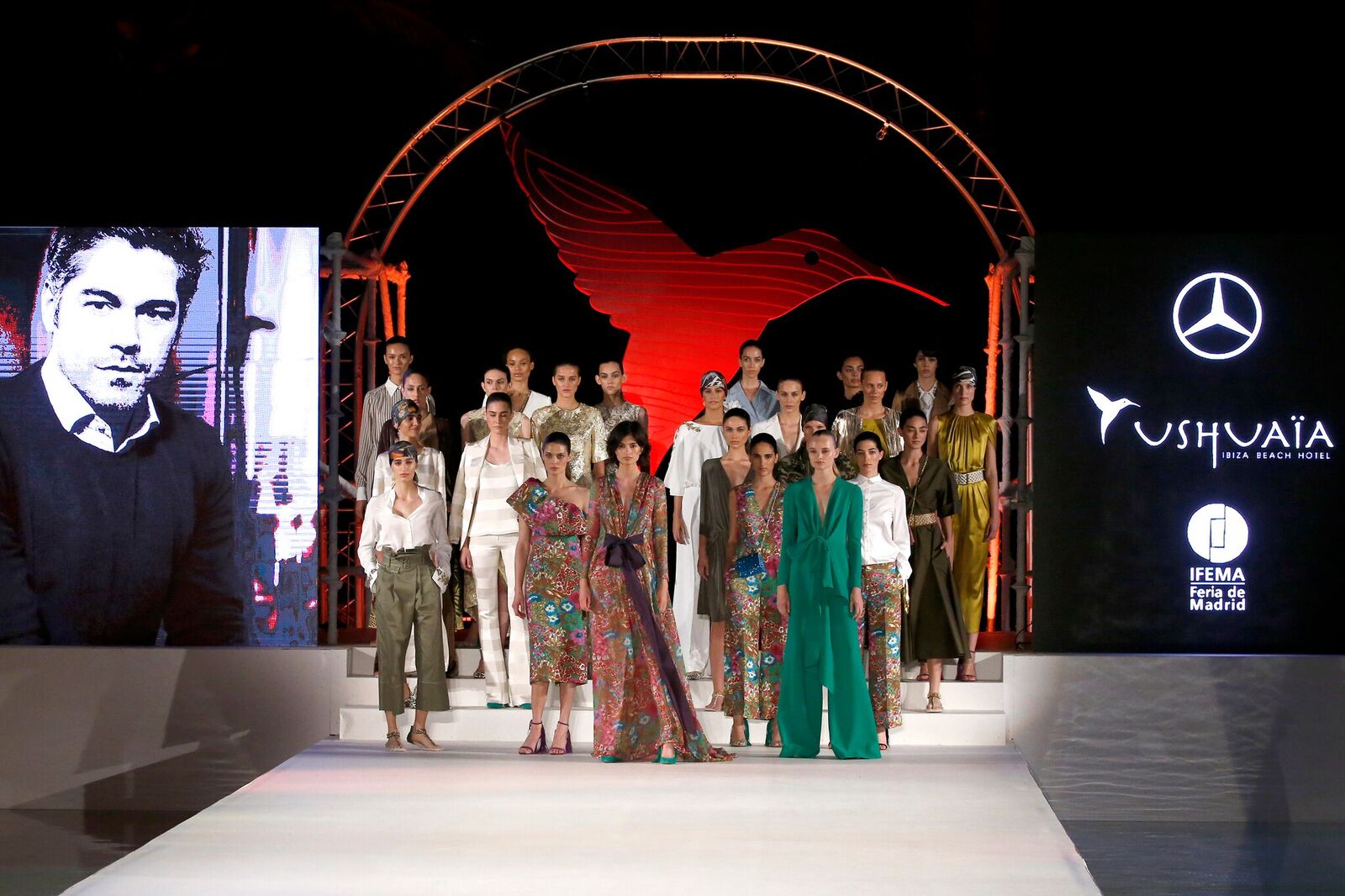 asmoda.Models.Custom.FotosVista