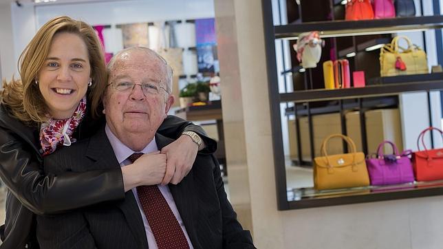 Nº 79 - ENRIQUE  LOEWE,  PREMIO A  LA EXCELENCIA Y CULTURA DE LA MODA