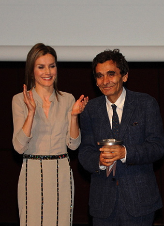Recibiendo el Premio Nacional de Moda