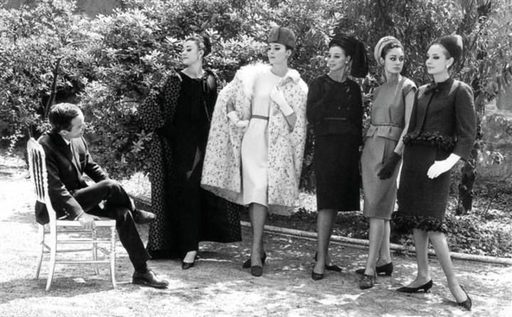 asmoda.Models.Custom.FotosVista