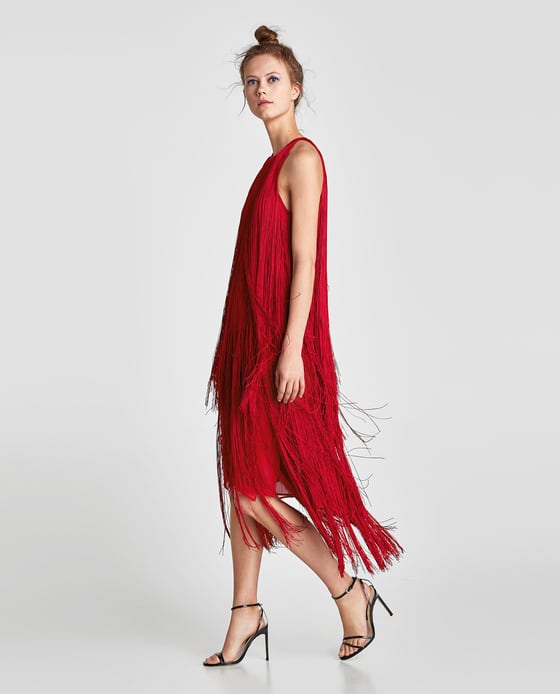 Vestido rojo de flecos, Zara