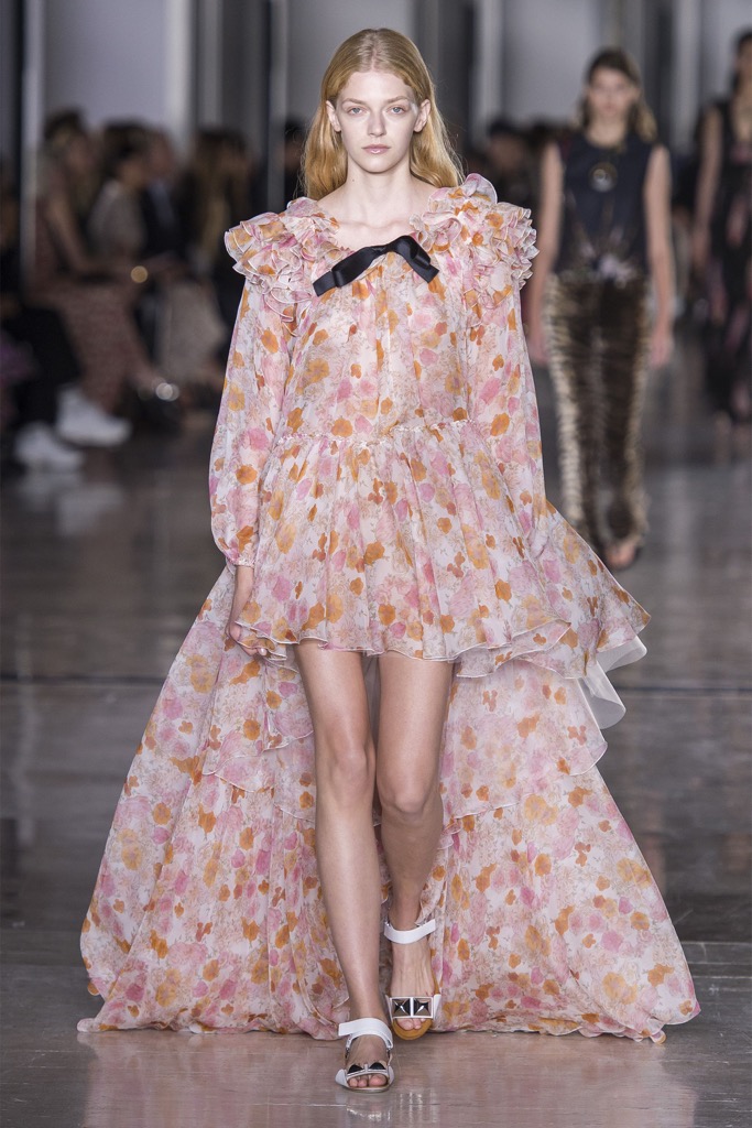 Flores, Giambatista Valli