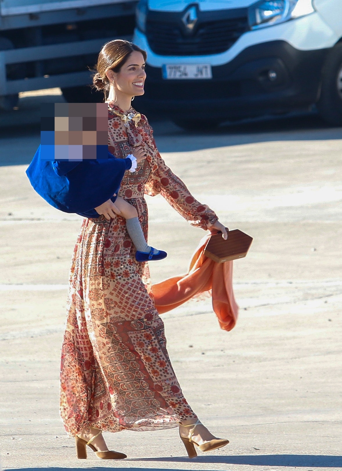 Con vestido de Leyre Doueil