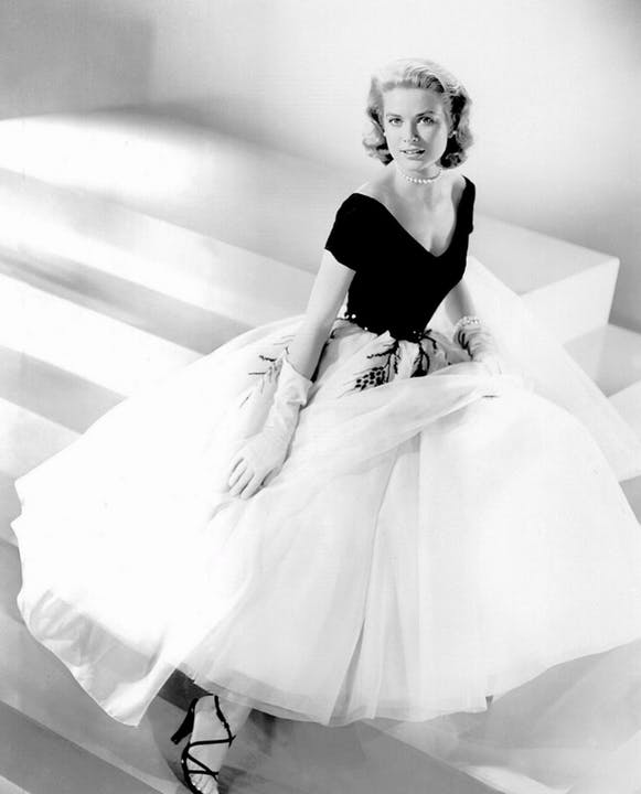 Grace Kelly con traje de tul de Dior