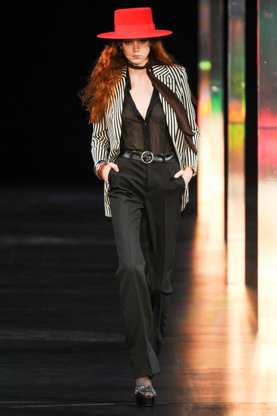 asmoda.Models.Custom.FotosVista