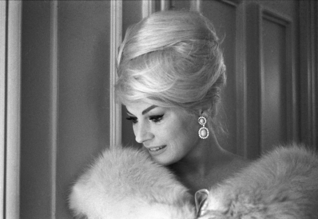 Anita Ekberg con joyas de Bulgari