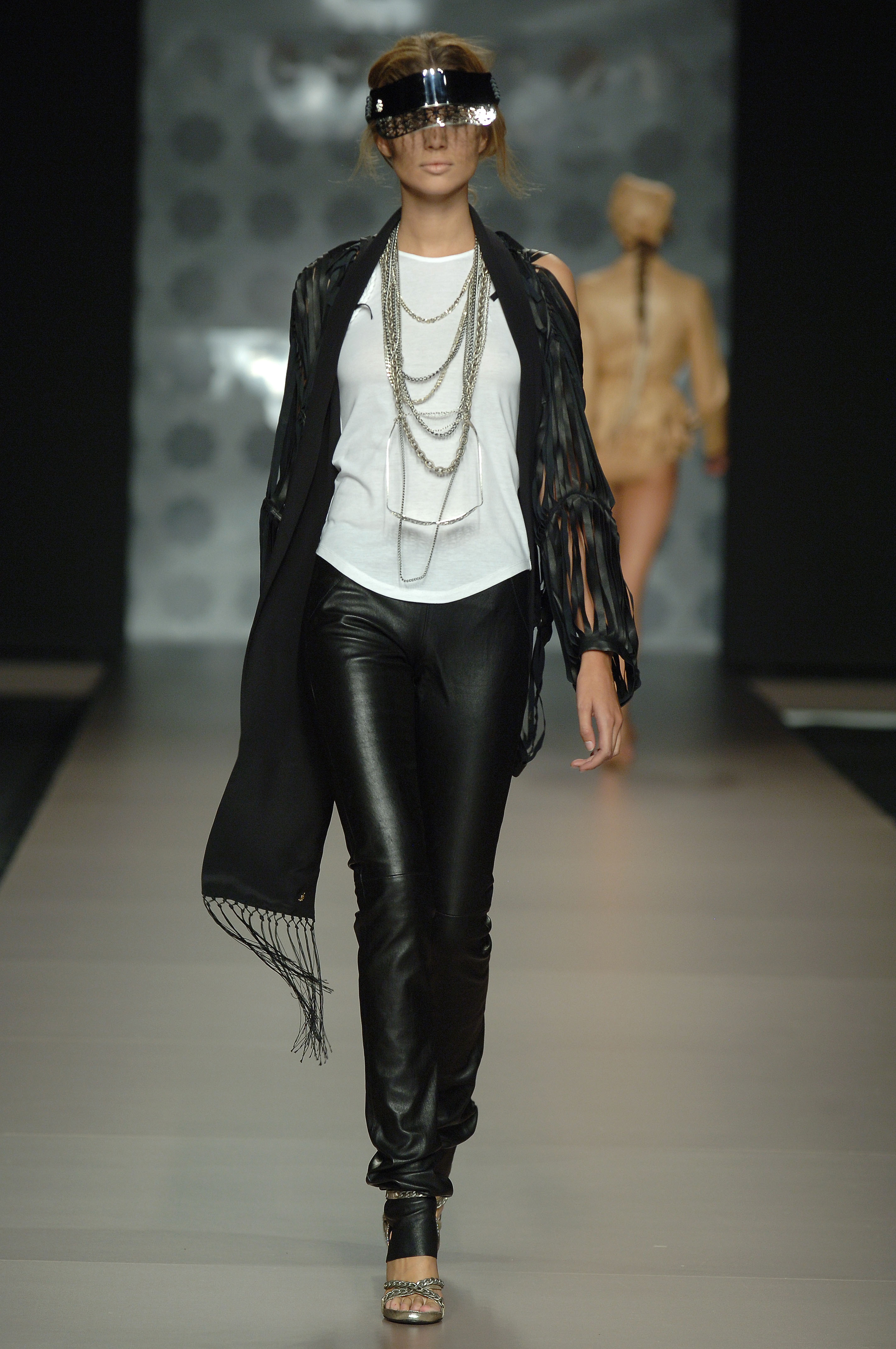 asmoda.Models.Custom.FotosVista