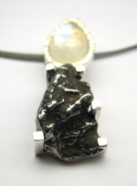 Piedra Luna y Meteorito