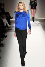 asmoda.Models.Custom.FotosVista