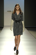 asmoda.Models.Custom.FotosVista