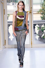 asmoda.Models.Custom.FotosVista