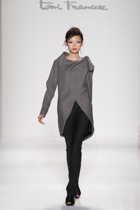 asmoda.Models.Custom.FotosVista