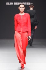 Traje en satén coral