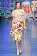 Falda con cuerpo de crochet