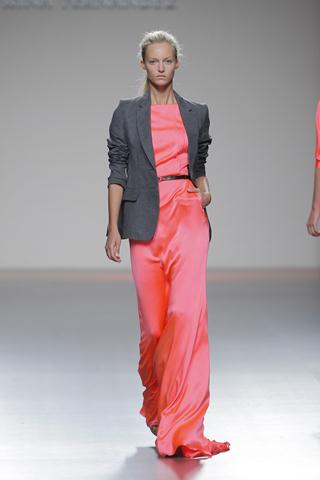 asmoda.Models.Custom.FotosVista