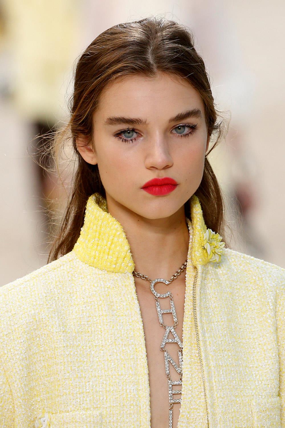 Labios en tono coral