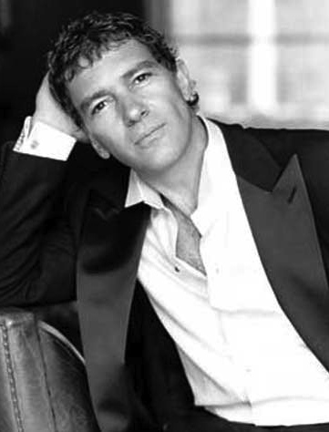 Nº 114 - ANTONIO BANDERAS YA ES DISEÑADOR