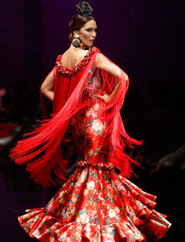 Nº 121 - ÉXITO DEL SALÓN DE MODA FLAMENCA