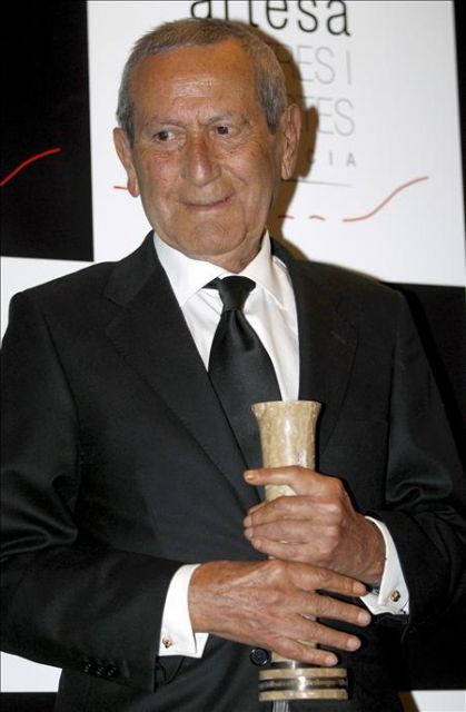 Nº 123 - CANDIDATURA DE ELIO BERHANYER A LOS PREMIOS PRINCESA DE ASTURIAS