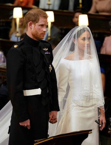 Al pie del altar