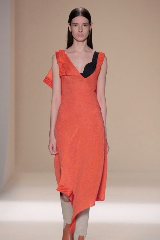 Uno de los diseños de Victoria Beckham