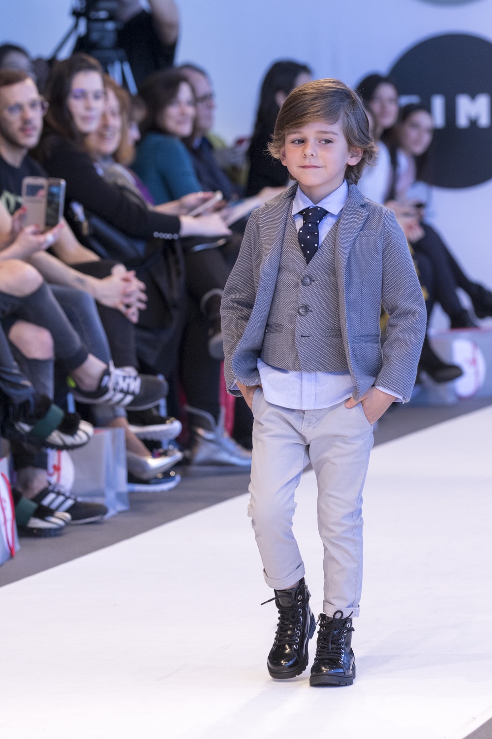 Nº 143 - UNA FASHION WEEK MUY INFANTIL