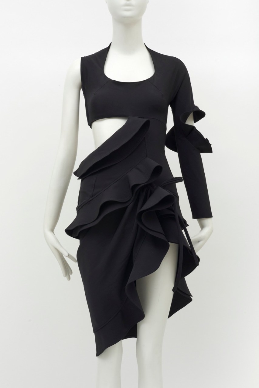 Traje negro de Juan Vidal
