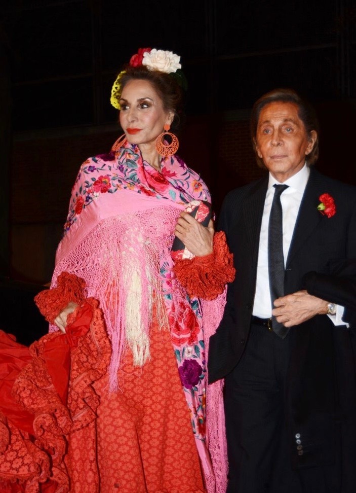 Valentino y Nati Abascal