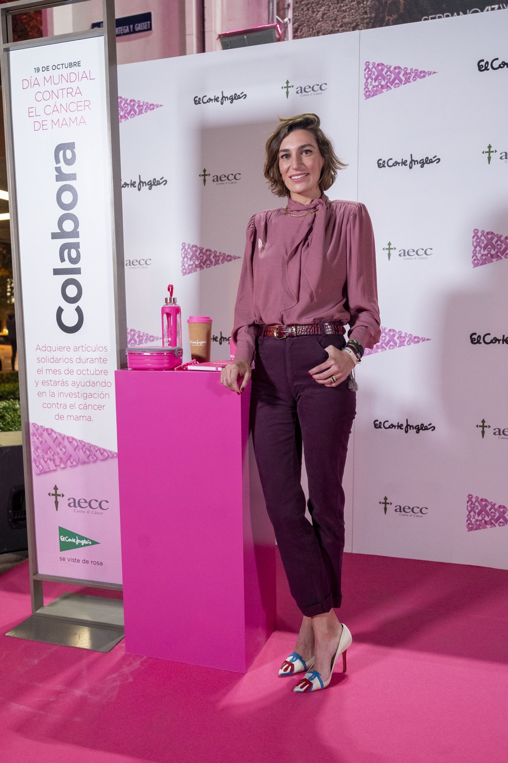 Nº 161 - FACHADAS ROSAS CONTRA EL CÁNCER