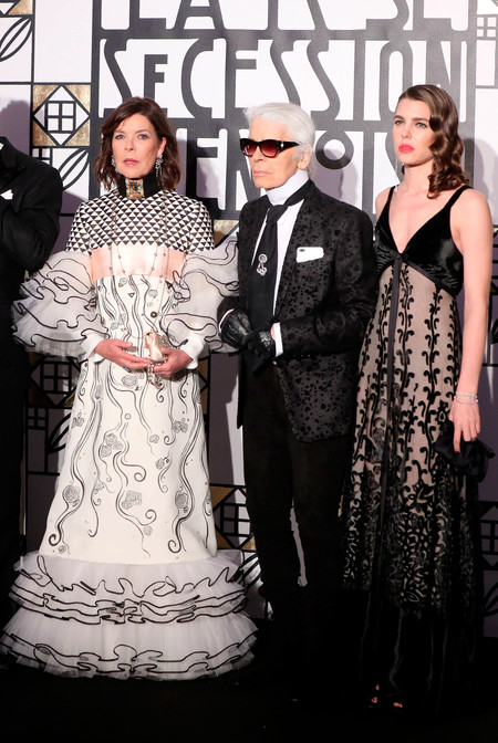 Carolina y Carlota con Lagerfeld