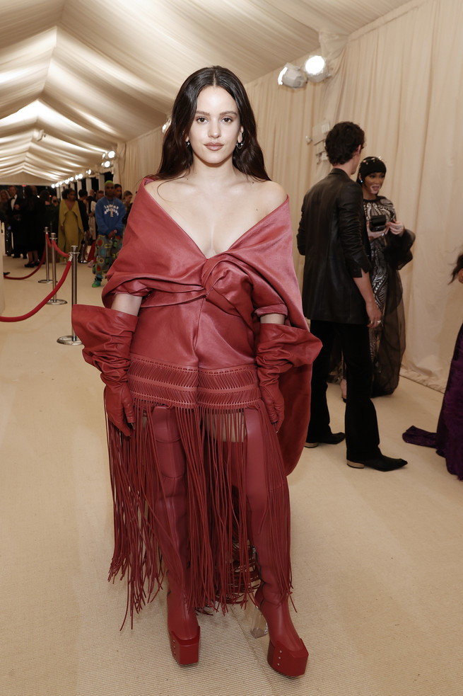 Rosalía en la Gala MET