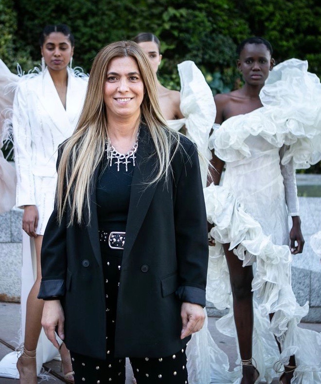En un desfile de novias
