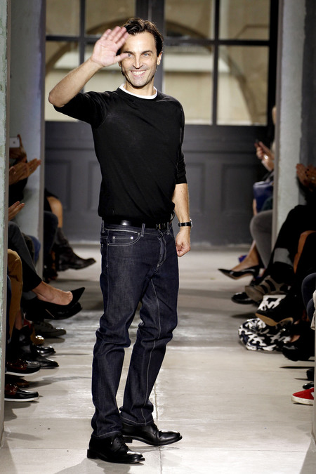 Nº 83 - BALENCIAGA RECLAMA SIETE MILLONES A GUERSQUIERE