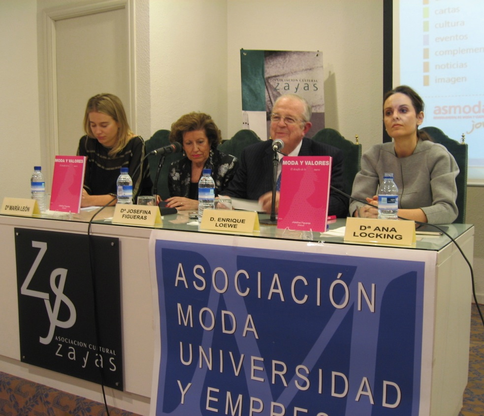 Mesa Redonda en Club Zayas