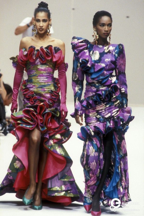 asmoda.Models.Custom.FotosVista